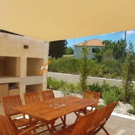Villa Kamena With Pool, Finnish Sauna And Gym *